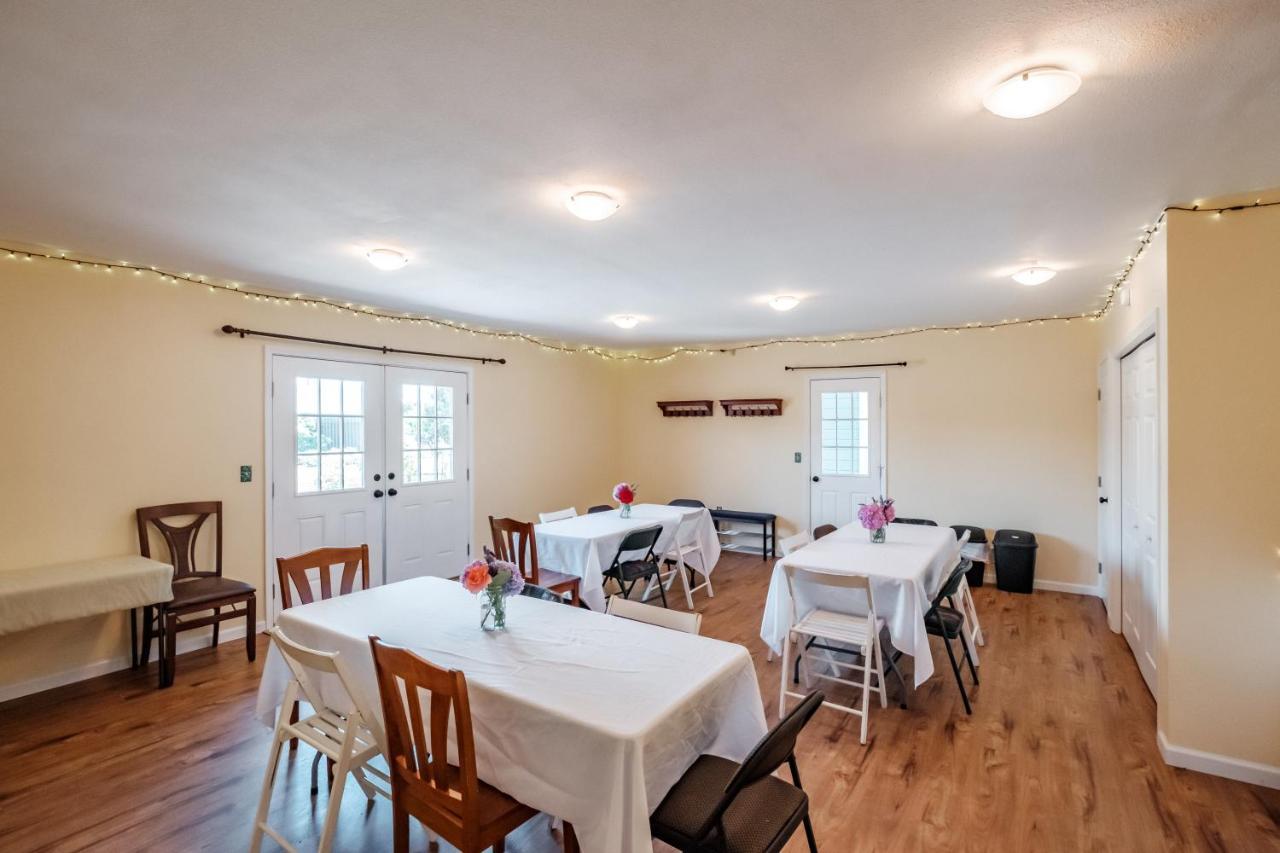 Mamere'S Guest House Monmouth Bagian luar foto